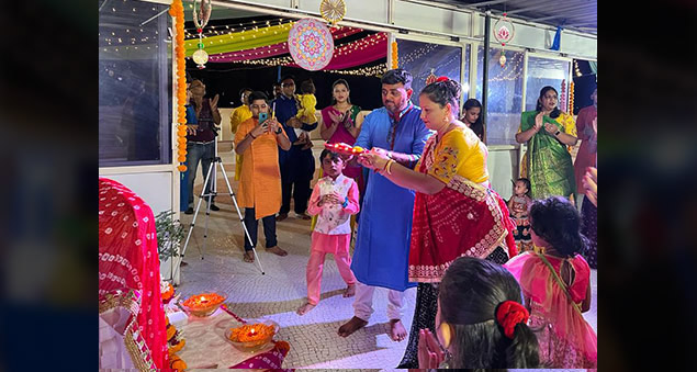 employees dancing during navratri garba night in traditional attire in 2022