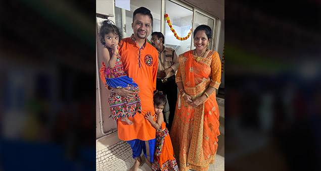 employees dancing during navratri garba night in traditional attire in 2022