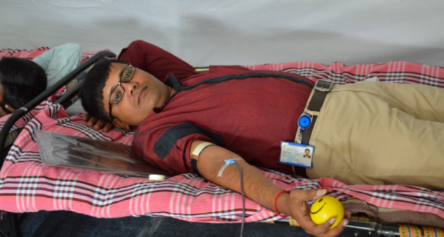 blood-donation-camp-netweb-3-2016